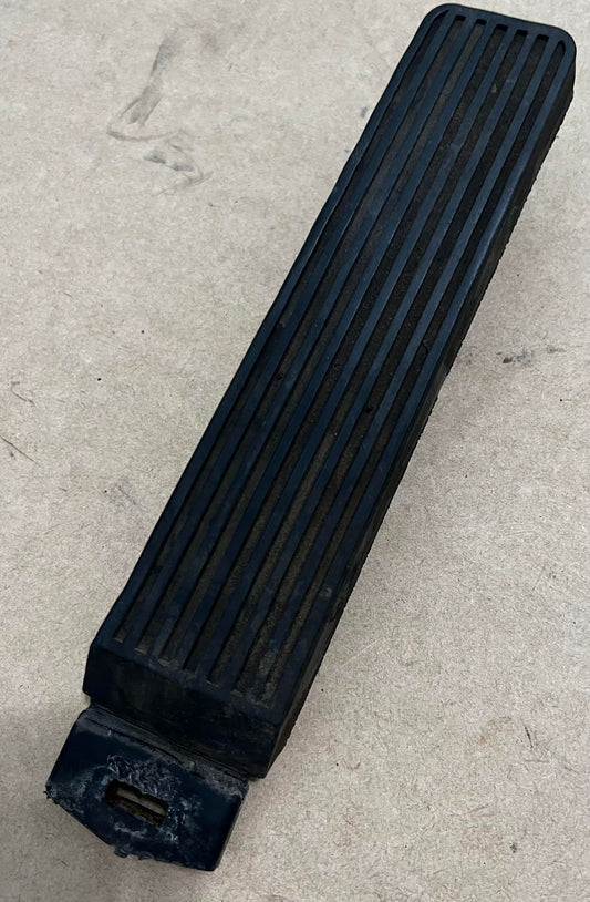 Used Mercedes-Benz W116 W123 R107 accelerator/gas pedal