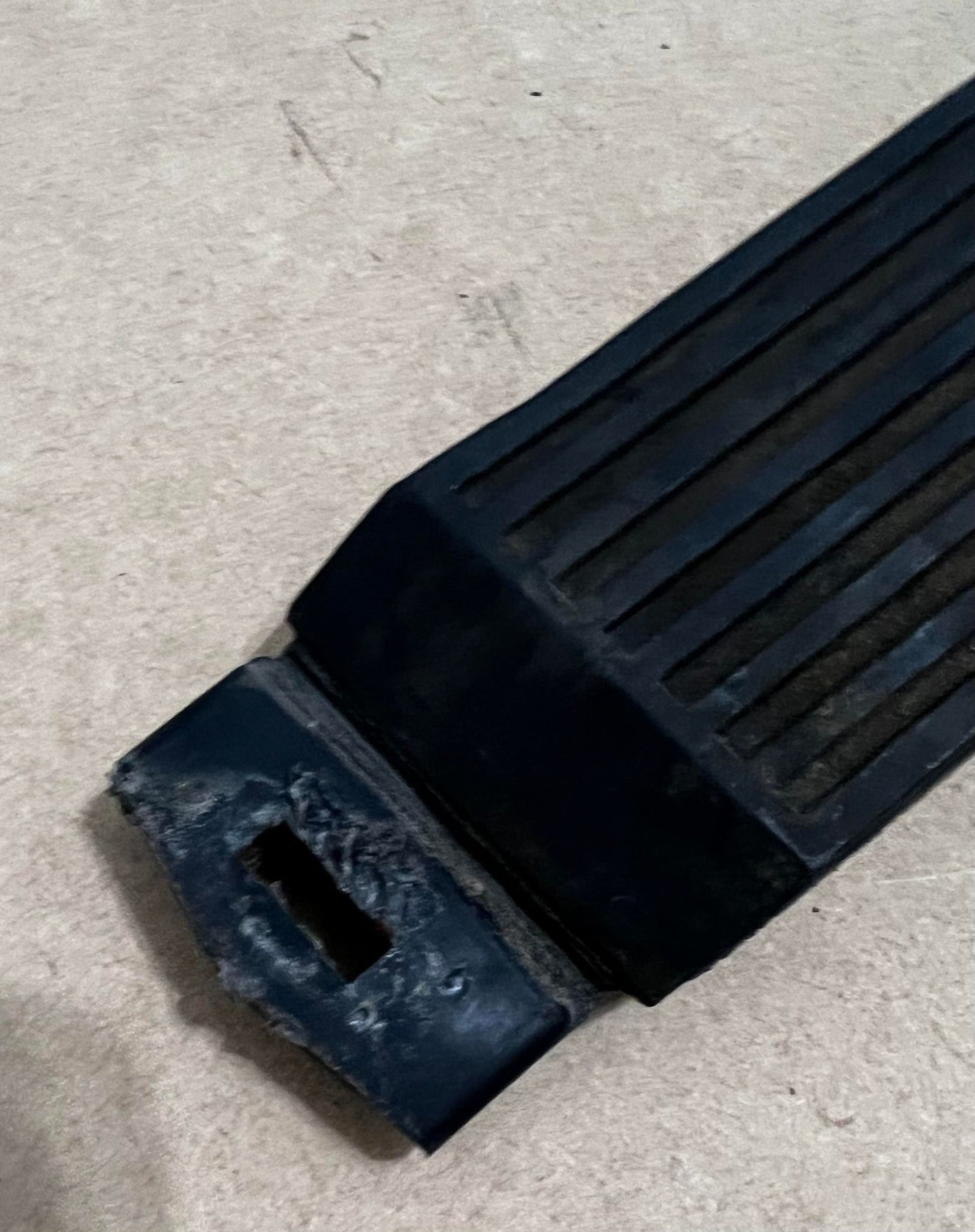 Used Mercedes-Benz W116 W123 R107 accelerator/gas pedal