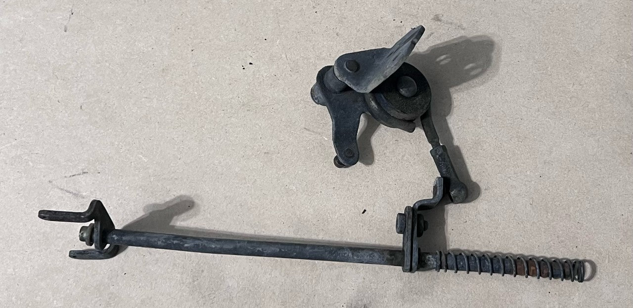 Used Mercedes-Benz Throttle Linkage M110 W116