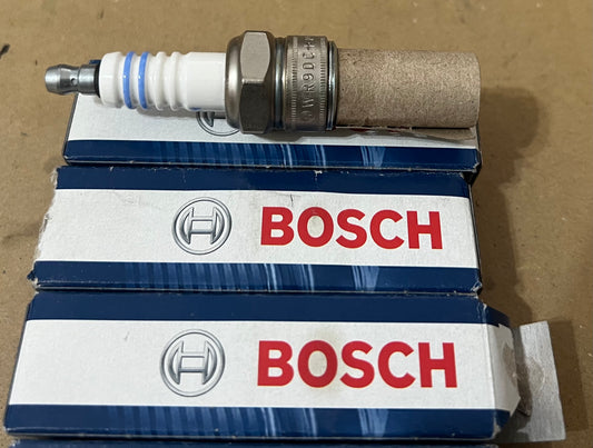 New Bosch Spark Plugs WR9DC+ 7911 Set of 6 W107 W116 W126