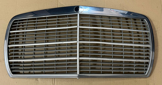 Used Mercedes-Benz Front Radiator Grille W123