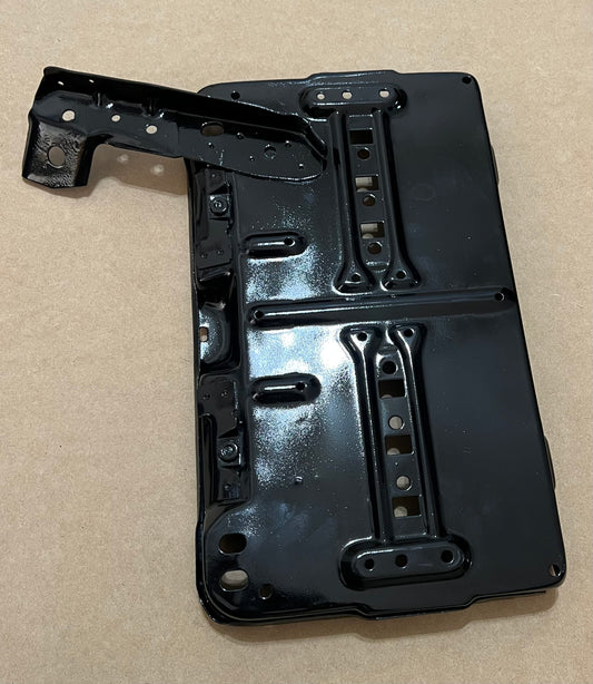 Metal Battery Tray Rust Removal & Repainting